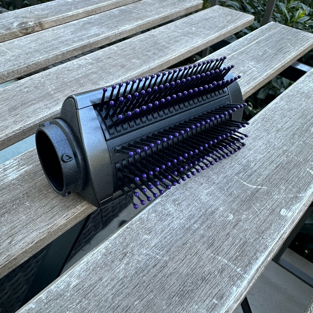 Dyson soft smoothing brush